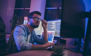 5-Reasons-to-Outsource-Your-Financial-Software-Development-Wakett-Tips