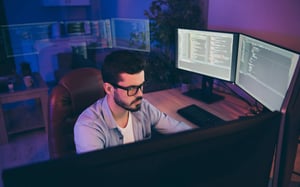 Choosing-the-Right-Financial-Software-Developers-Wakett-Tips